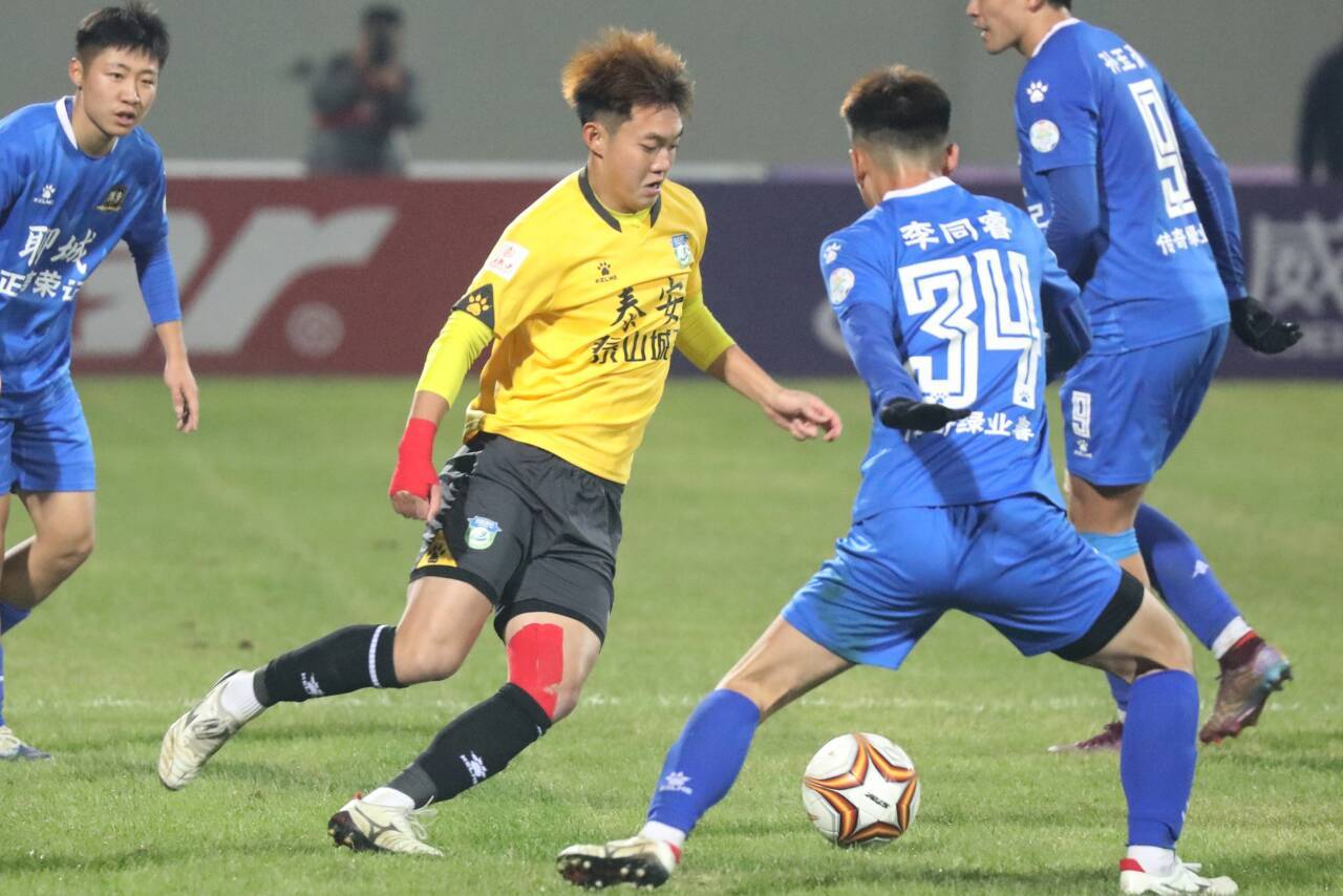 南宫电竞玩家成都蓉城造点机会备战西甲转会期山东泰山调整名单以备CBA常规赛，曼城围绕法甲官宣签约看傻球迷的简单介绍