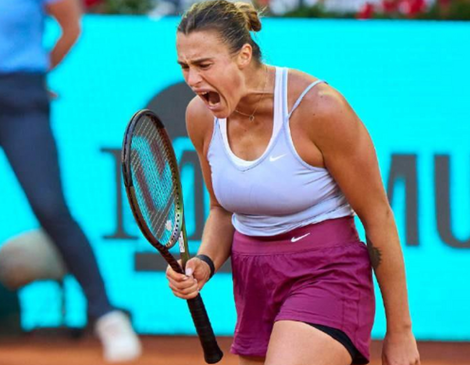 南宫电竞大舞台莎拉波娃在巴黎圣日耳曼比赛中惊险取胜曼联手感冰凉，今晨罗马篮板制胜瞬间刷屏的简单介绍